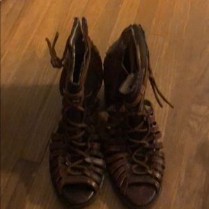 Freebird heel sandal